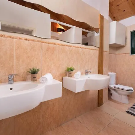 别墅 Agrolux Haven - Where Nature Meets Refined Comfort -Private Pool Sálakos