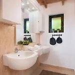 Agrolux Oasis - A Private Pool Escape In Lush Agricultural Serenity فيلة *