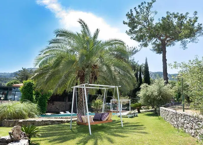 Agrolux Oasis - A Private Pool Escape In Lush Agricultural Serenity Villa *