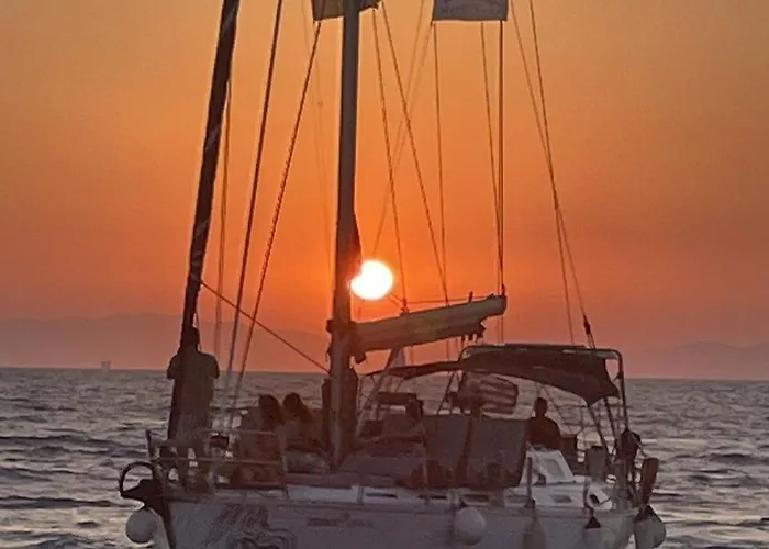 Agrolux Oasis - A Private Pool Escape In Lush Agricultural Serenity Villa *