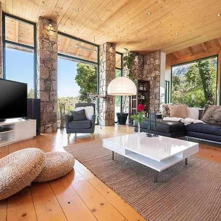 Agrolux Haven - Where Nature Meets Refined Comfort -Private Pool Vila *