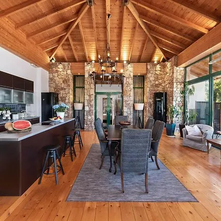 Agrology Lux - 4 Bedroom Luxurious On An Agricultural Haven Retreat ヴィラ Sálakos